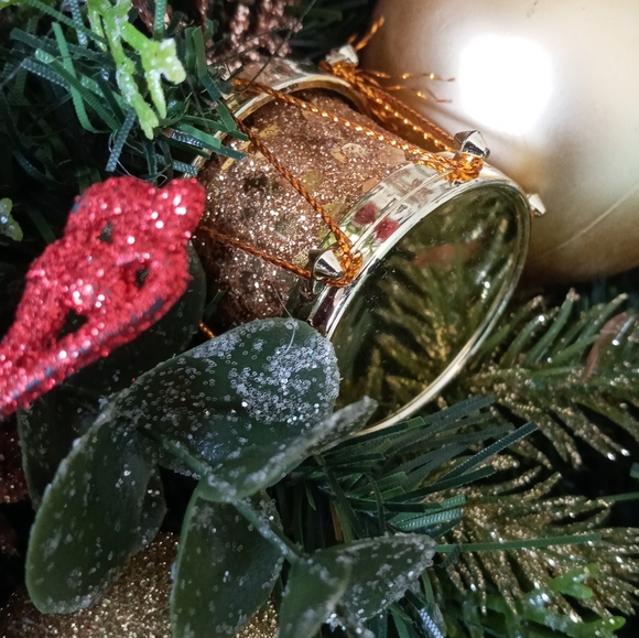 18" Christmas Wreath Handmade Red & Gold Reindeer - Picture 5 of 10